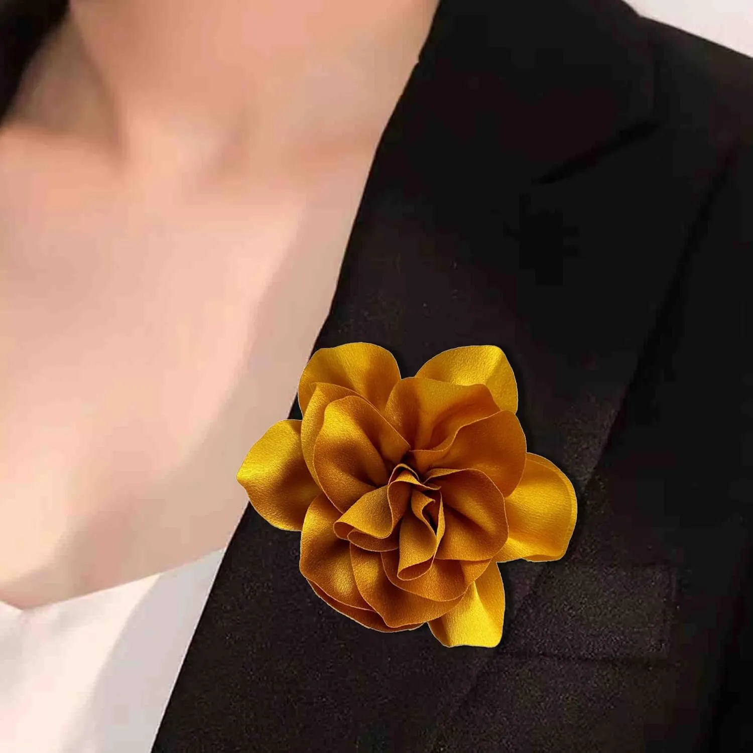 2Pcs 5in Dainty Satin Fabric Flower Brooch Extra Large Rose Camellia Flower Brooches Lapel Pins for Women Wedding Party Dance Banquet Clothes Jewelry Accessories