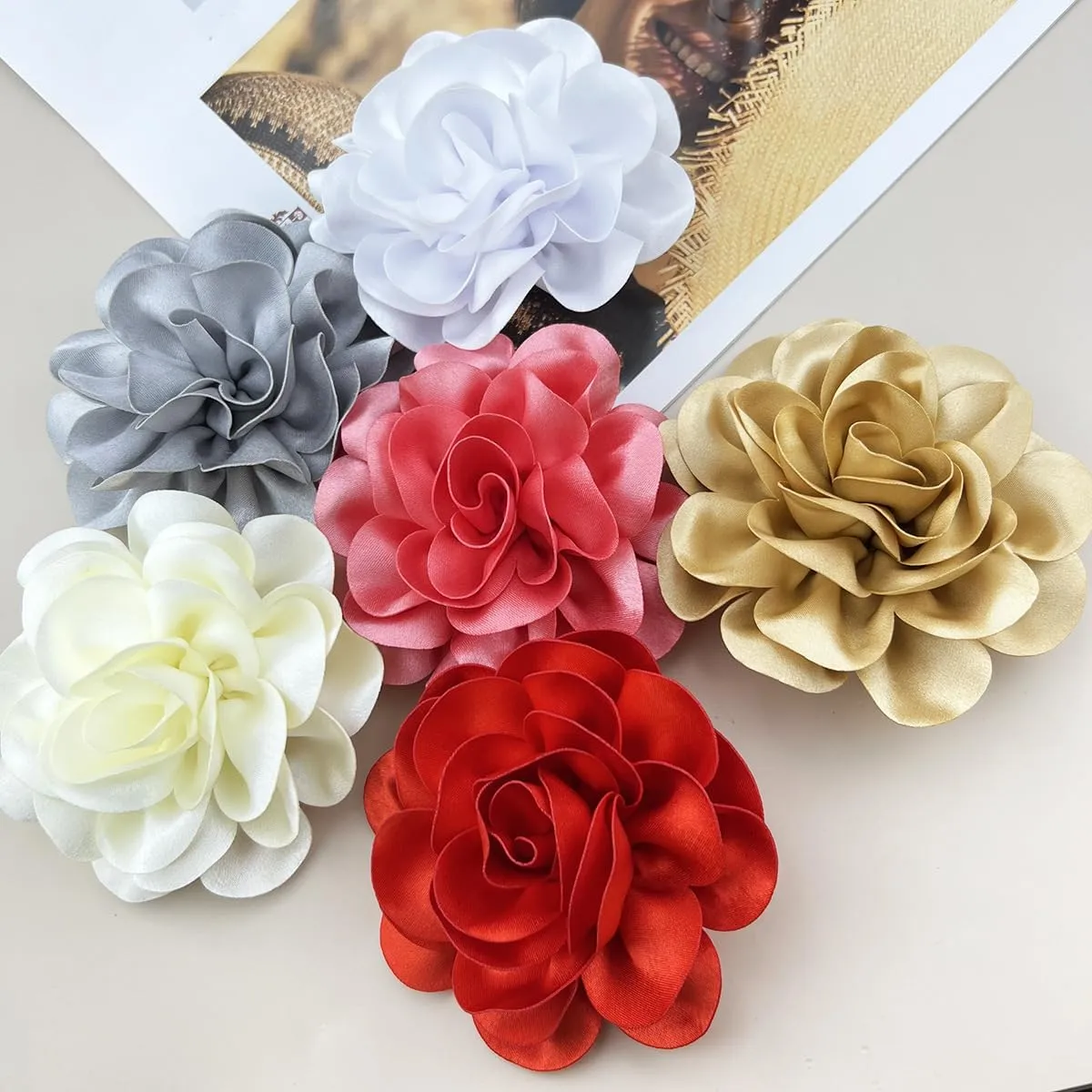 Elegant Dainty Satin Fabric Rose Flower Extra Large Big Brooches Pins Silk Camellia Flower Oversized Brooch Pin Wedding Party Dance Banquet Dress Accessories Jewelry Gifts for Women