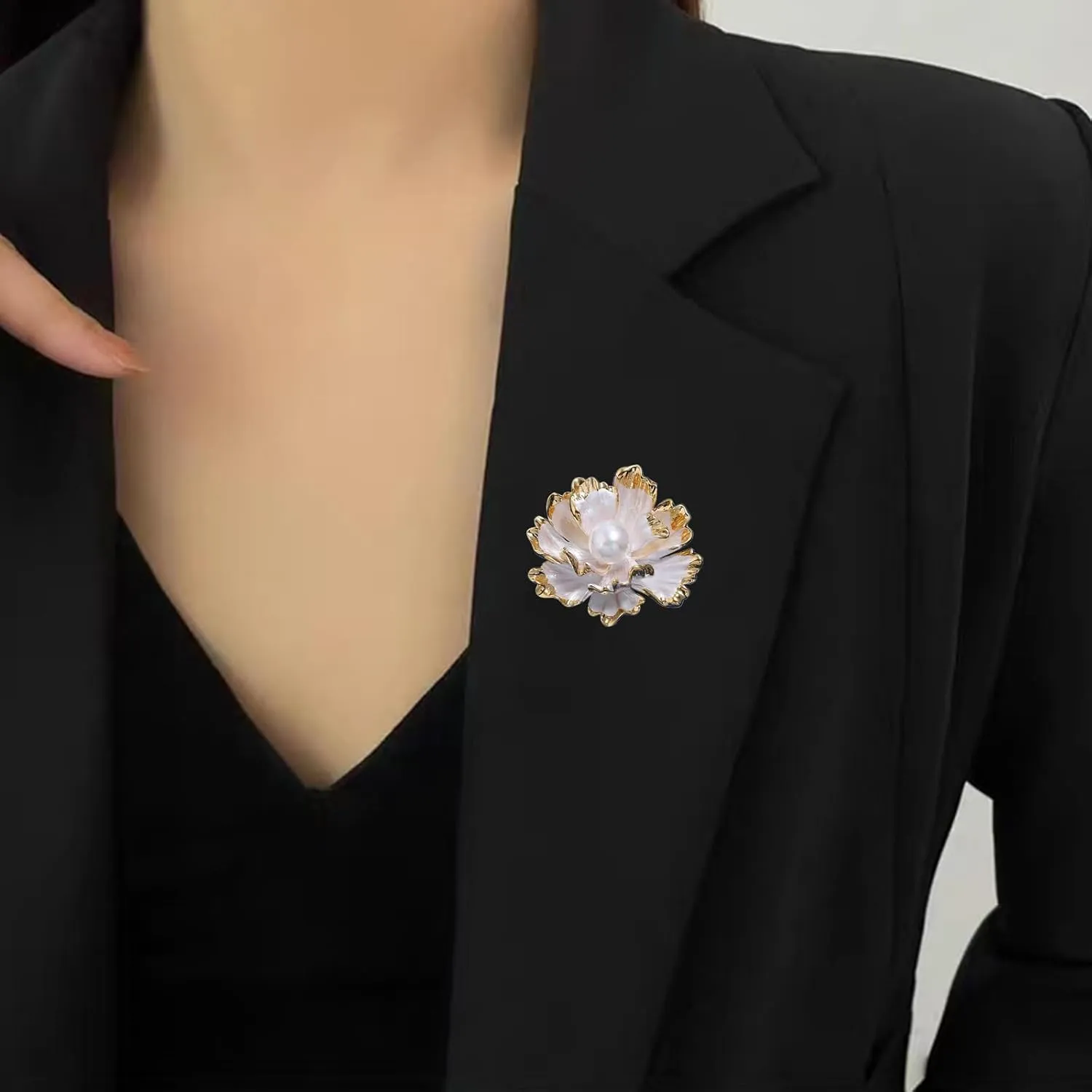 Flower Pearl Brooch for Women White Red Pink Peony Flower Brooches Vintage Pearl Floral Brooch Pins Feminist Enamel Banquet Pearl Lapel Pin Wedding Party Bridal Jewelry