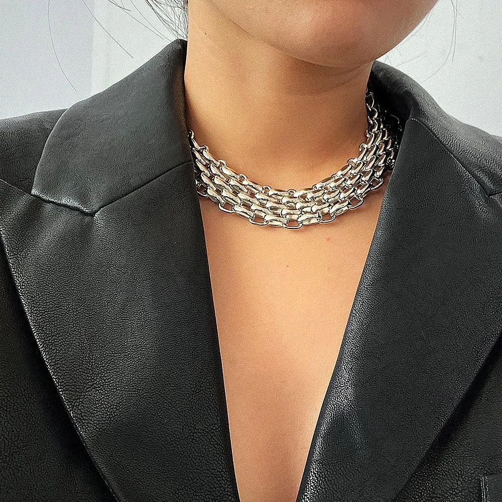 FUTIMELY Chunky Gold Statement Choker Necklace for Women Trendy Silver Link Chain Collarbone Necklace Punk Heavy Metal Necklace Concert Outfits Gift