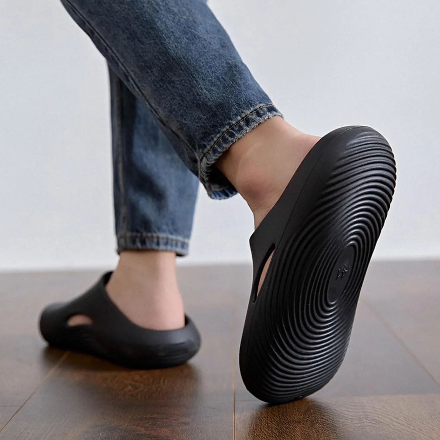 Garden Clogs for Women and Men Non Slip Cloud Slides Arch Support Nurse Sandals Comfortable Indoor Outdoor Pillows Waterproof Mules Work Shoes Chef Slides Beach Slippers
