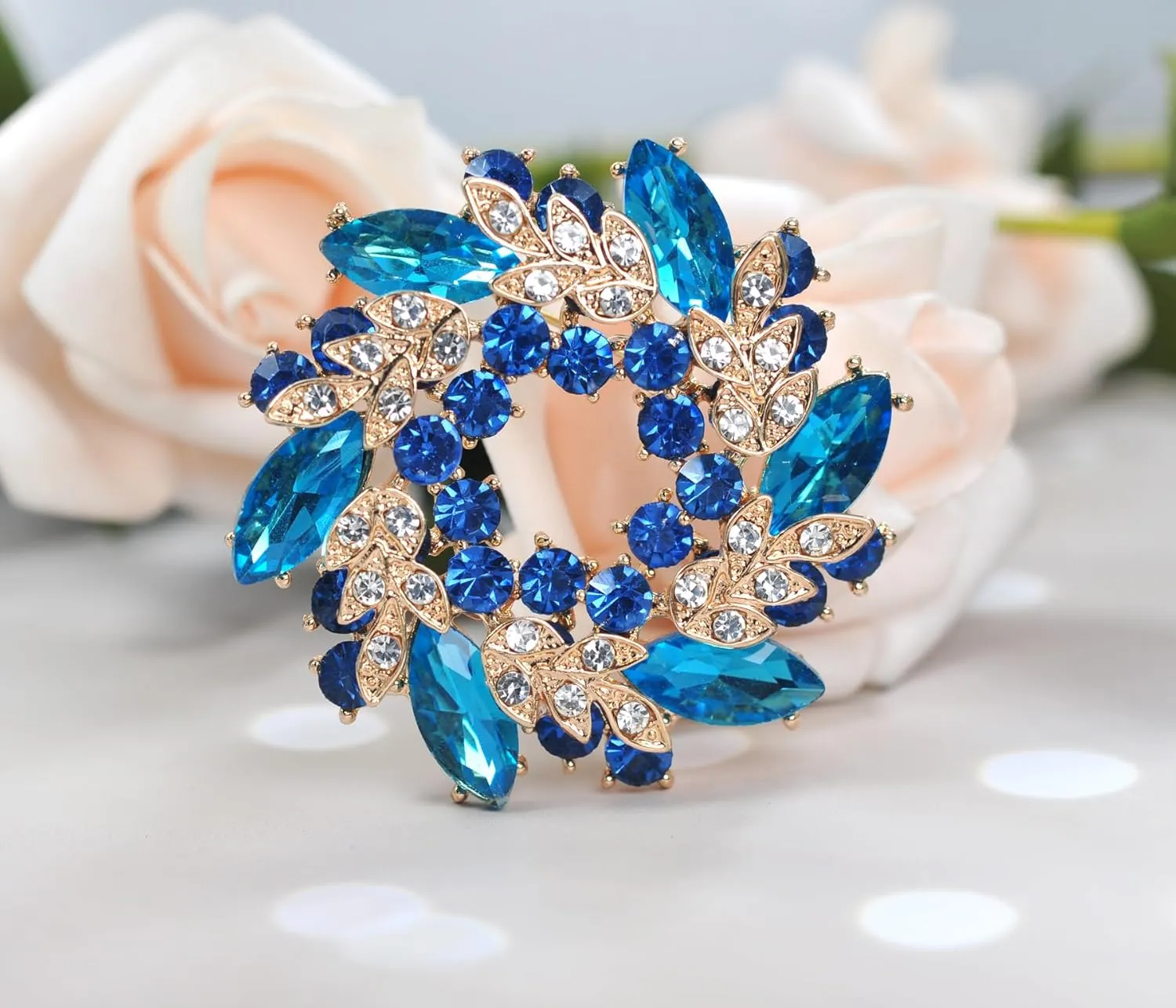 Gyn&Joy Leaf Floral Wreath Brooch Pin