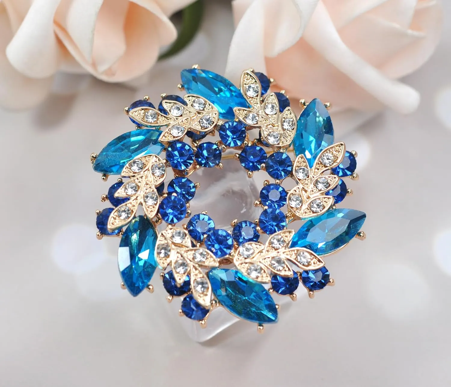 Gyn&Joy Leaf Floral Wreath Brooch Pin