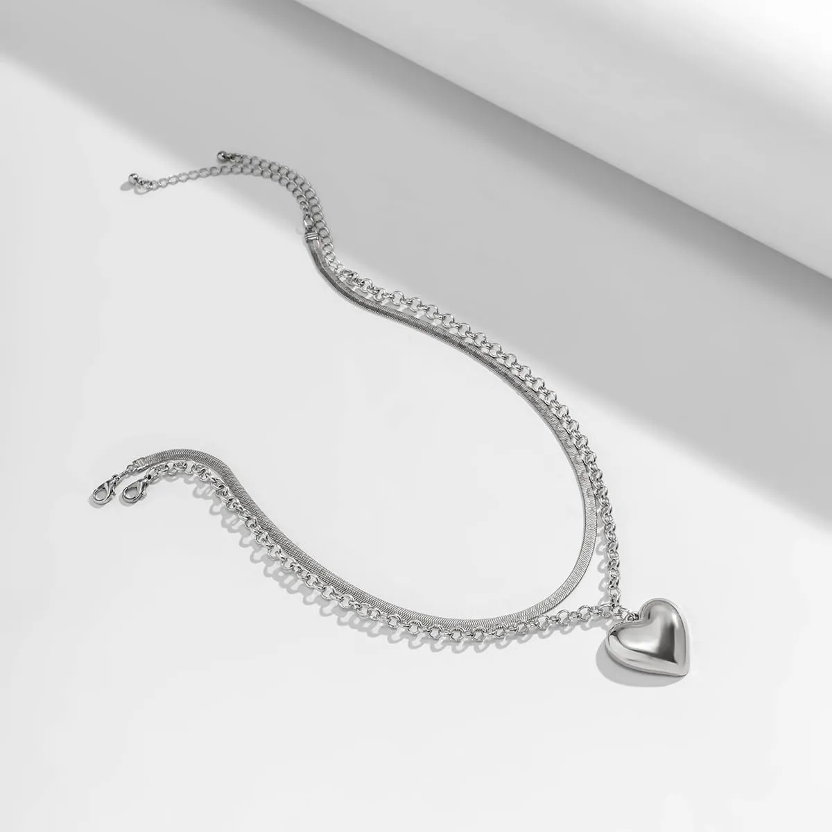 Layered Chunky Heart Choker Necklace - Gold Plated Heart Pendant Herringbone Snake Chain Y2K Grunge Jewelry Gifts for Women