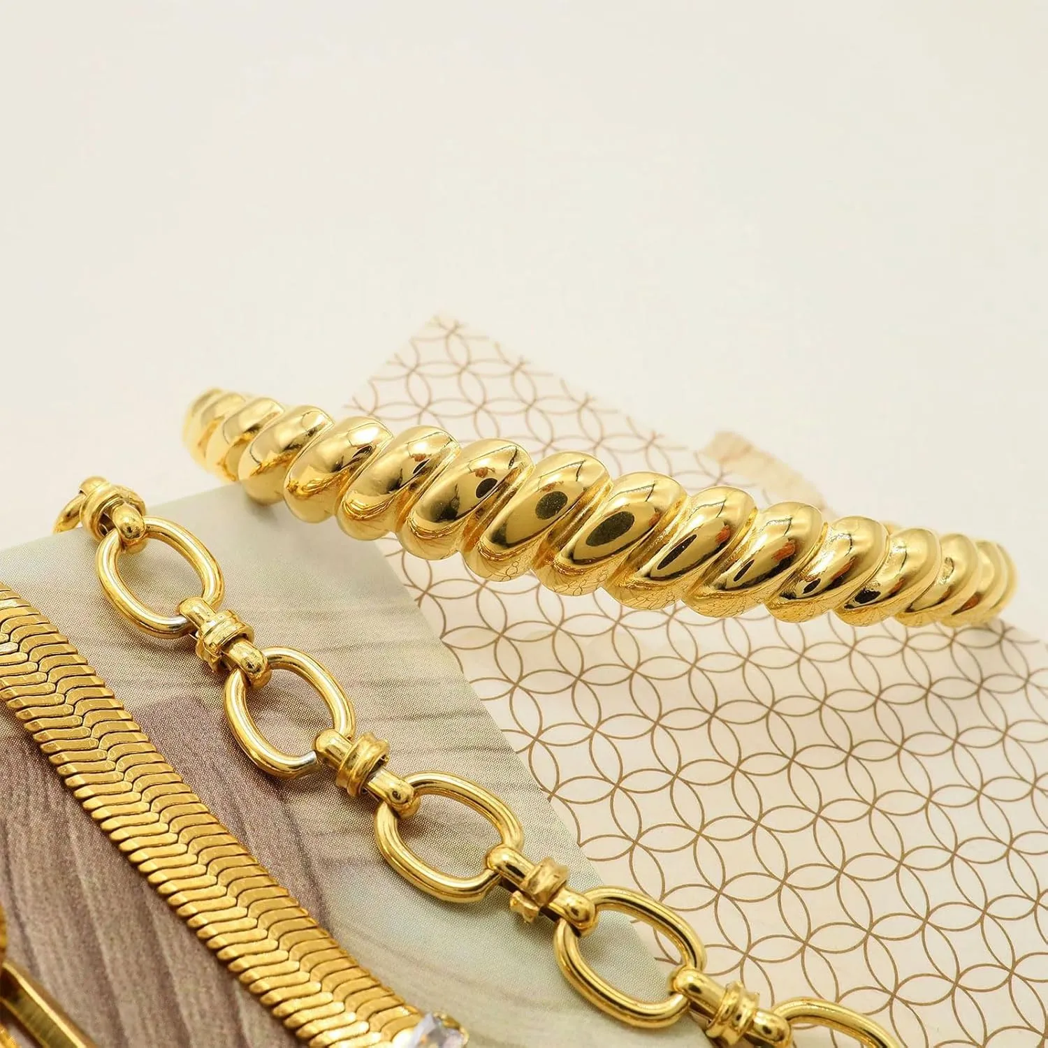 Long tiantian Gold Bracelets for Women, Gold Bangles for Women Chunky Bangle Bracelets for Women Bracelets Stack Tarnish Free Gold Jewelry Set of 3 for Women Accessories for Her Gifts