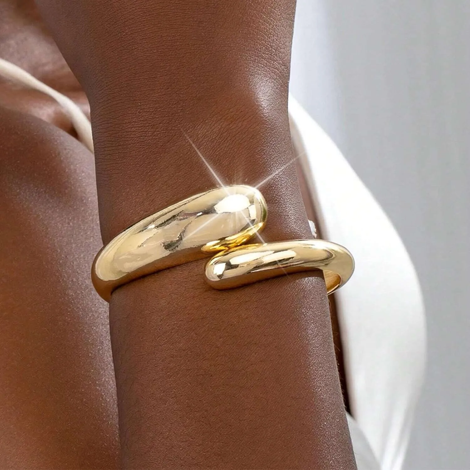 Long tiantian Gold Bracelets for Women, Gold Bangles for Women Chunky Bangle Bracelets for Women Bracelets Stack Tarnish Free Gold Jewelry Set of 3 for Women Accessories for Her Gifts