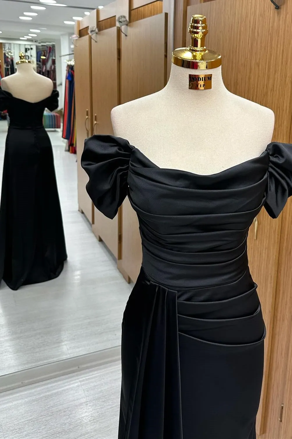 Off-the-Shoulder Maxi Dress with Ruffled Sleeves