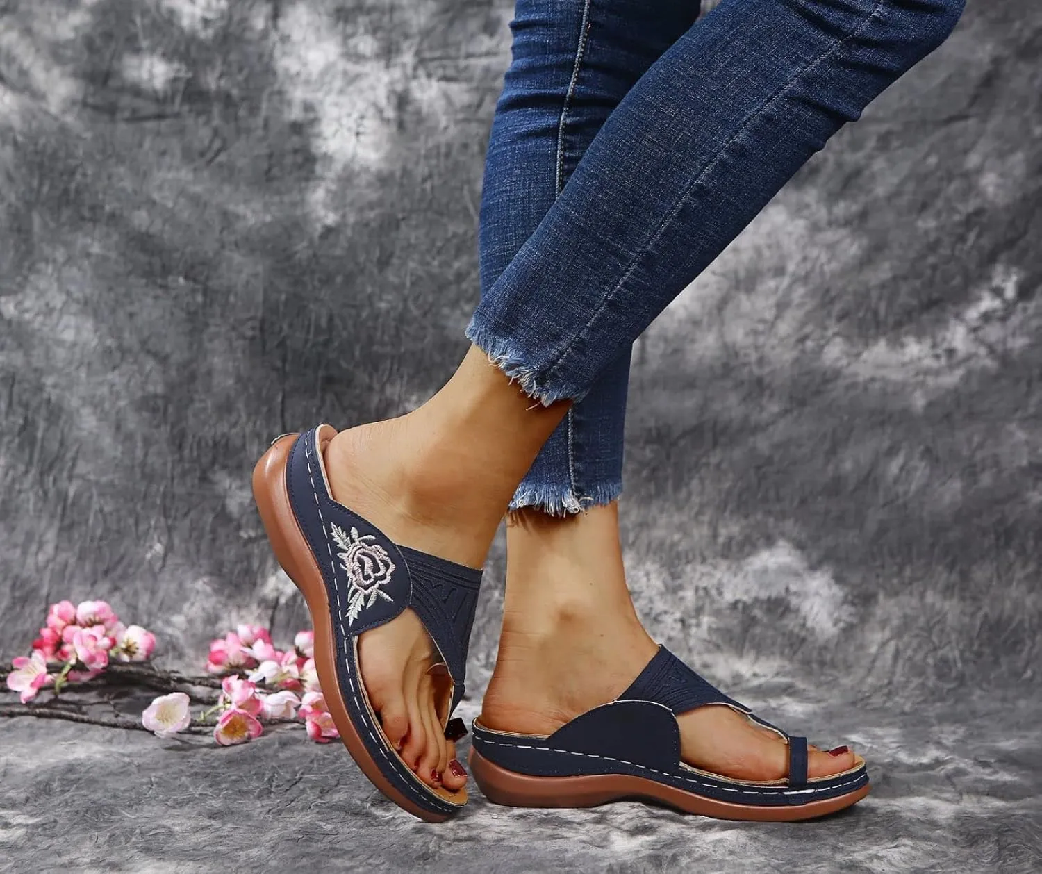 Orthopedic Sandals for Women Arch Support Walking Sandals Low Heel Flip Flops Open Toe Flats Espadrilles Sandal Lightweight Comfortable Beach Shoes Non Slip Slippers Comfort Wear Ortho Shoes