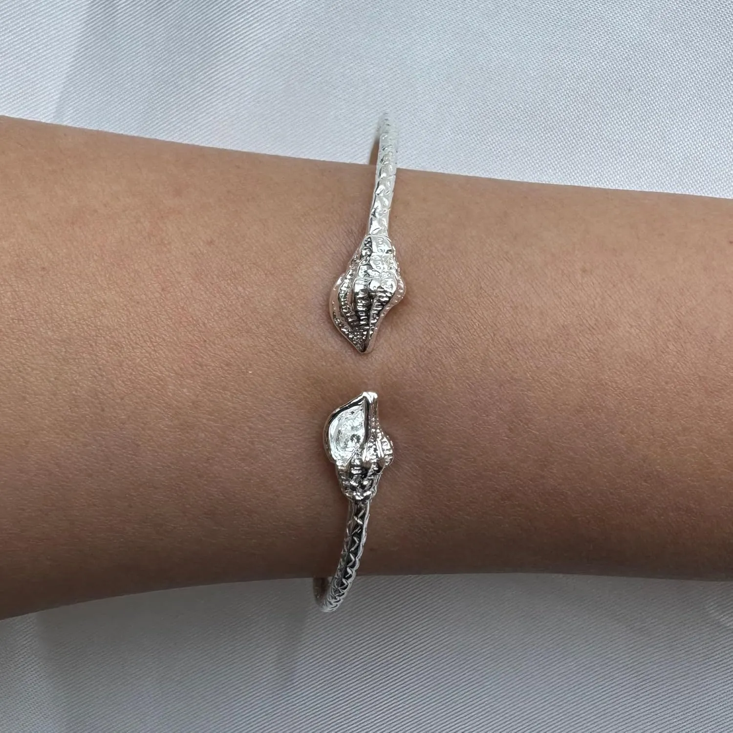 Solid .925 Sterling Silver Bangle Cuff Bracelet West Indian Bangle Sea Shell Ends, 1 piece