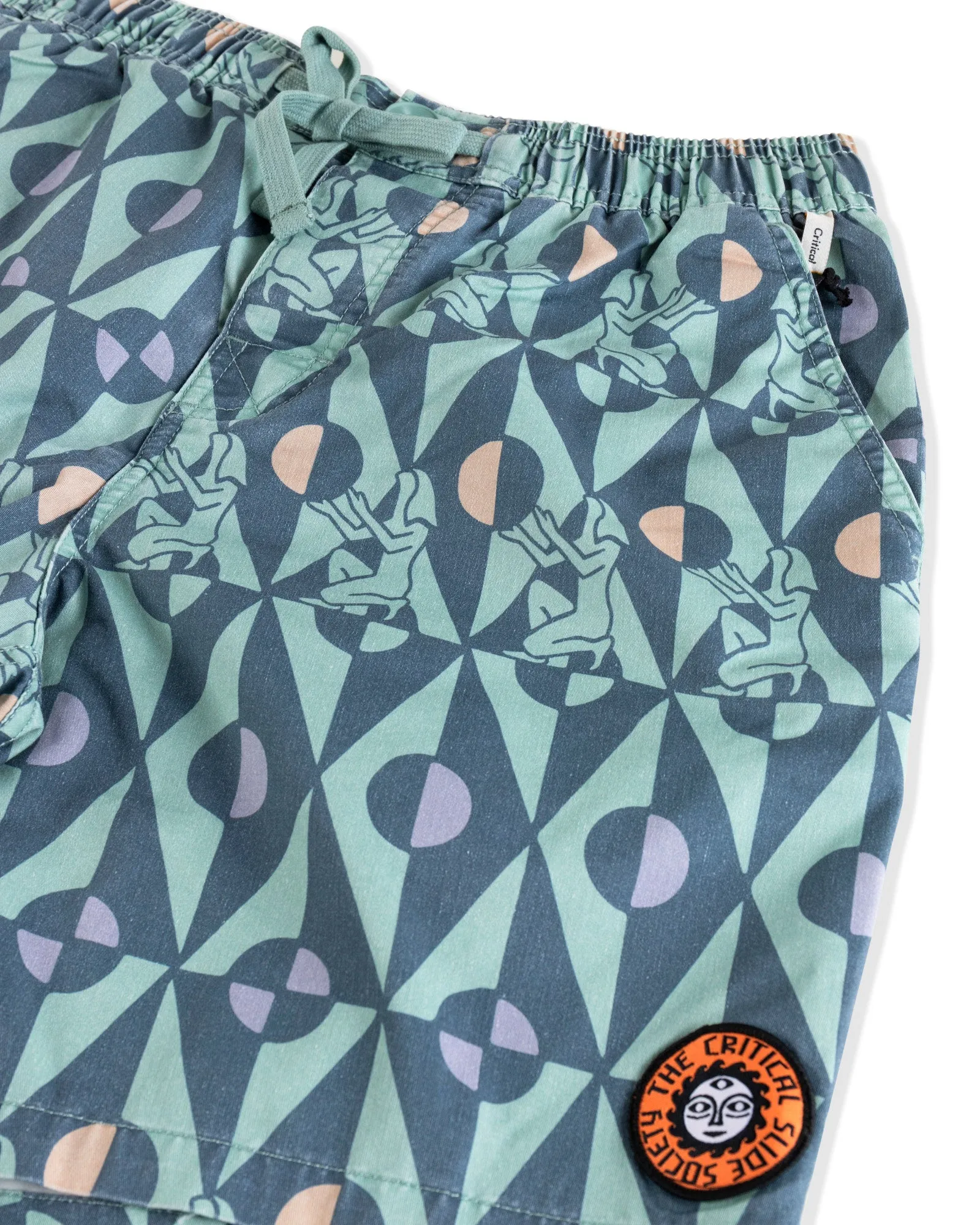 Solitude 17" Trunk - Green