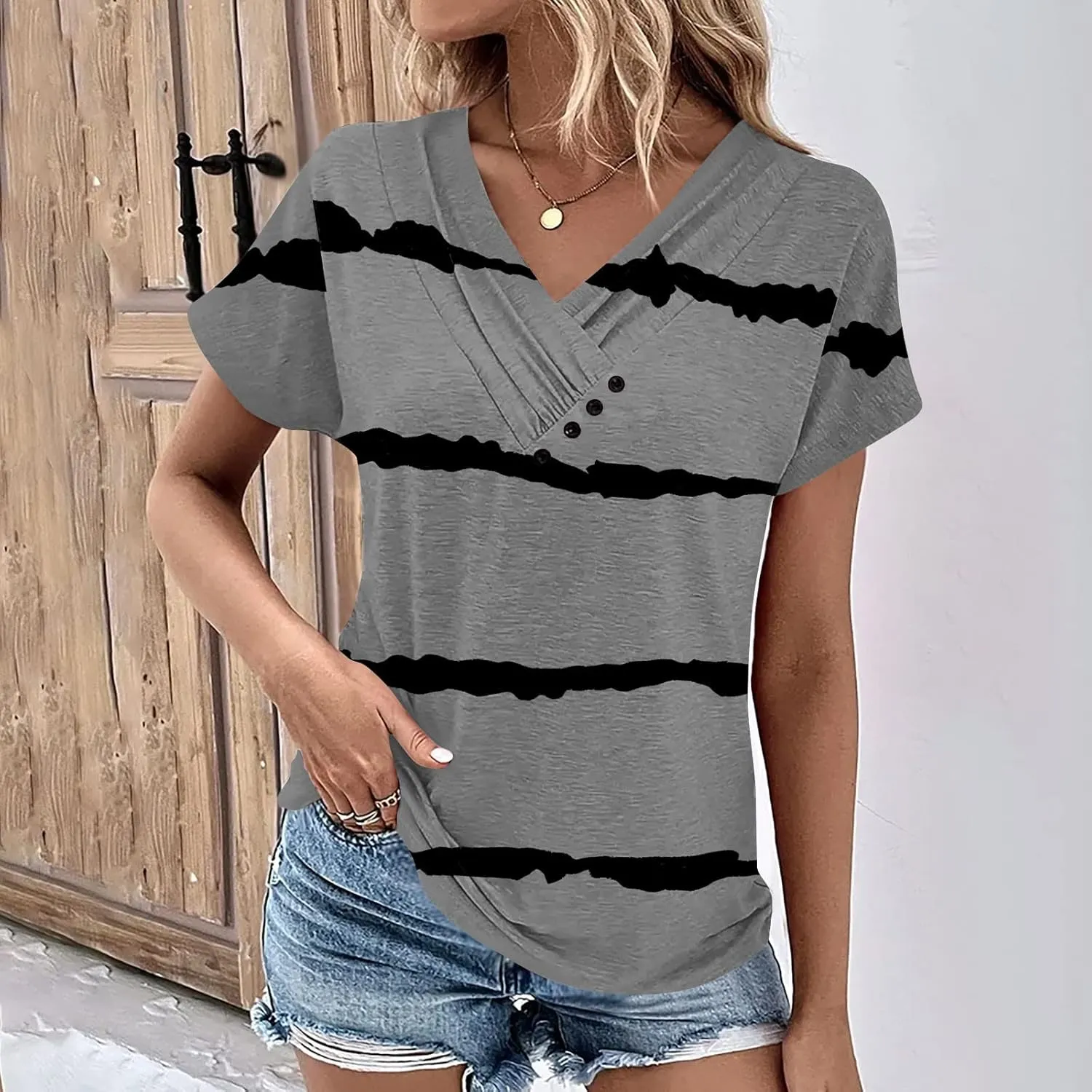 Tops for Womens Plus Size Short Sleeve Casual Pullover V Neck Fashion Blouse Tees 2024 Summer Button Printed T Shirt
