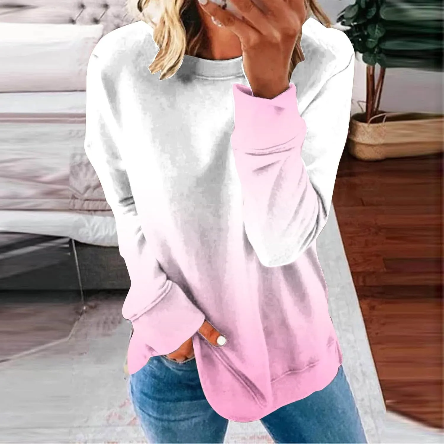 Womens Oversized Sweatshirts Hoodies Casual Long Sleeve Crew Neck Pullover Tops Fashion Gradient Color Sweater