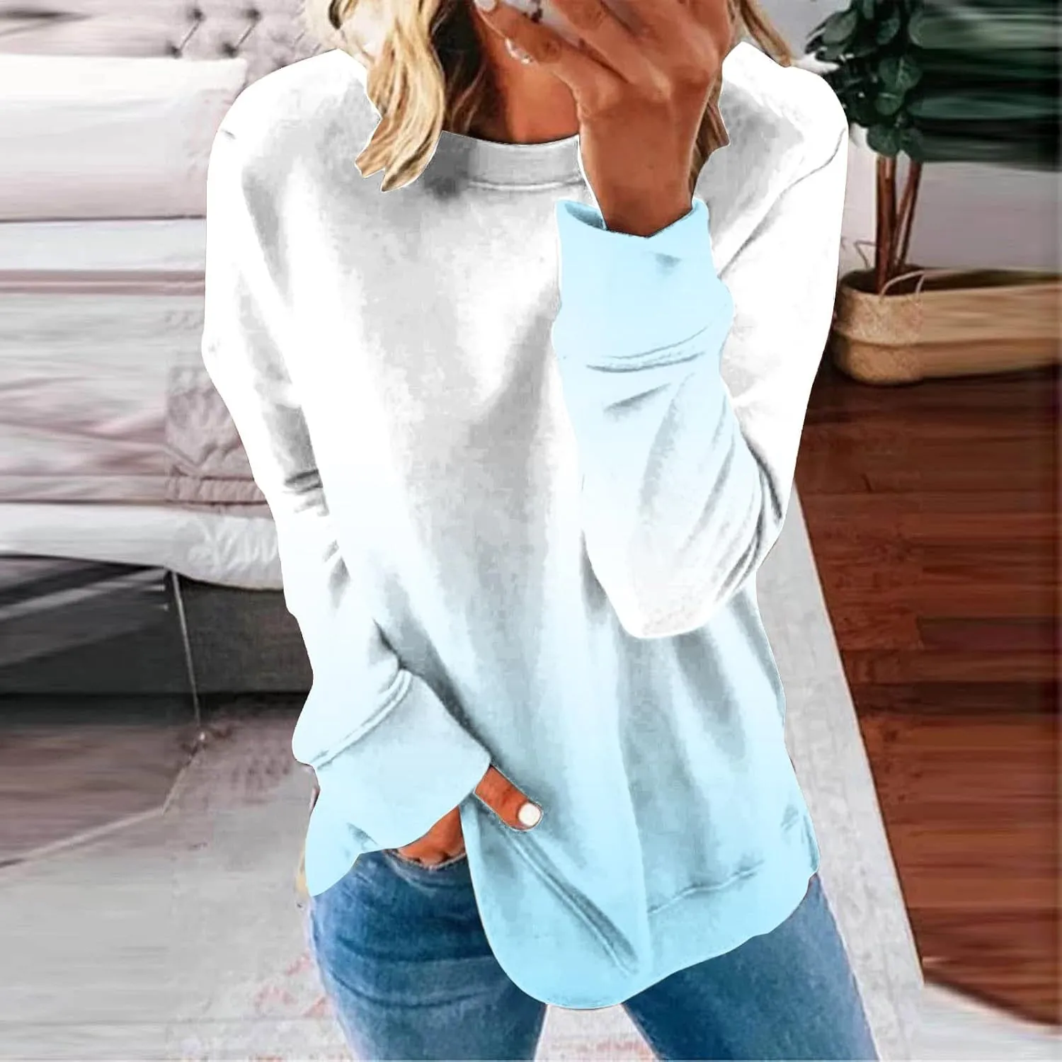 Womens Oversized Sweatshirts Hoodies Casual Long Sleeve Crew Neck Pullover Tops Fashion Gradient Color Sweater
