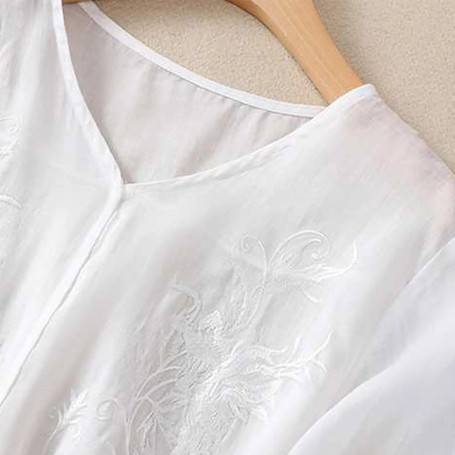 Women's Summer 3/4 Sleeve Cotton Linen Tops Vintage Mexican Embroidered Shirts Casual V Neck Boho Blouse Oversized